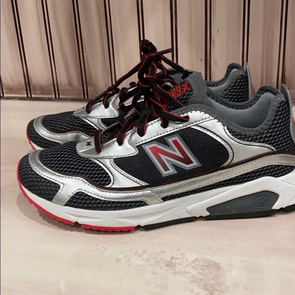 Men’s New balance shoes! Never worn size 8